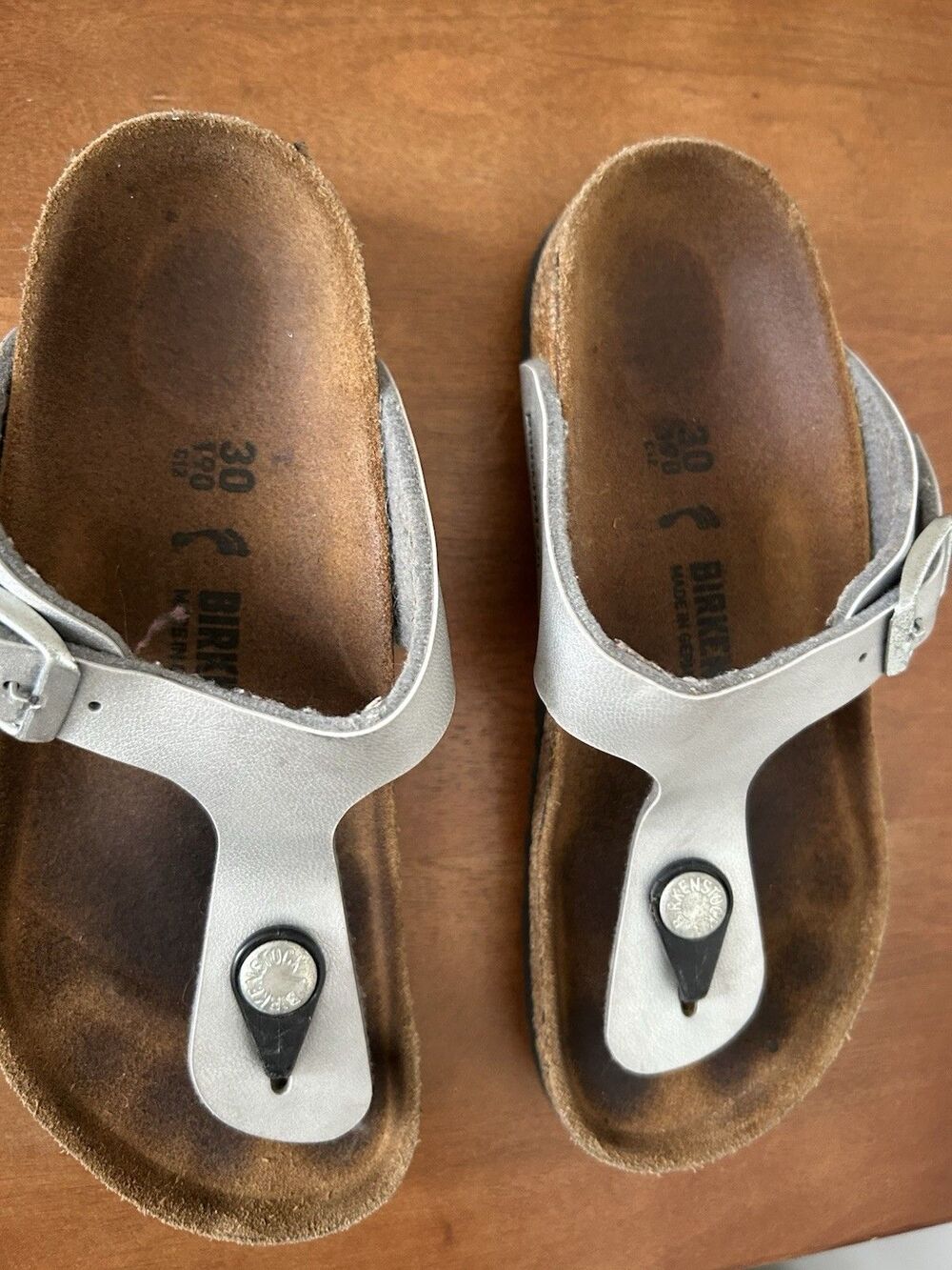 Birkenstock Gizeh Youth Comfort Silver Flats Shoes Sandals Size 30 US 12/ 12.5 - Picture 3 of 6